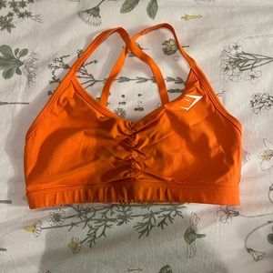 🦈Gymshark Ruched Sports Bra